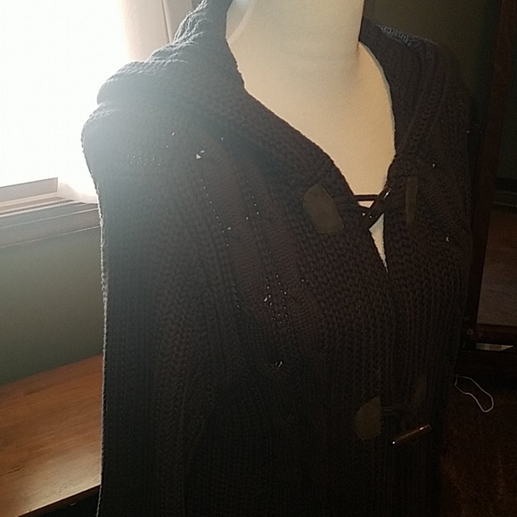 Lands End Toggle Sweater - Picture 1 of 7